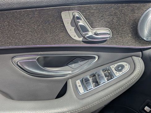 Used 2020 Mercedes-Benz C 300 4MATIC Sedan image 12
