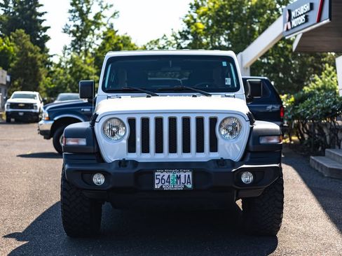 Used 2019 Jeep Wrangler Unlimited Sport S AWD/4WD image 5