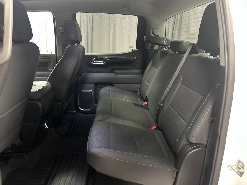 Used 2023 Chevrolet Silverado 1500 LT AWD/4WD image 23