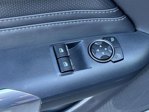 Used 2024 Ford Mustang GT Premium image 15