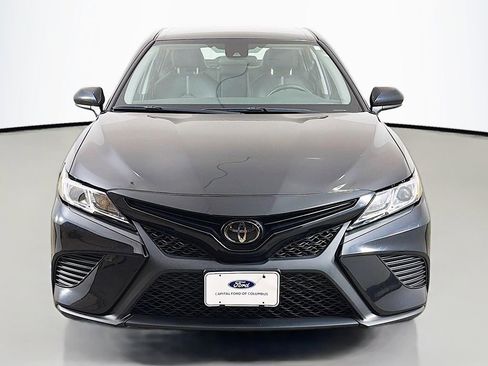 Used 2020 Toyota Camry SE image 8