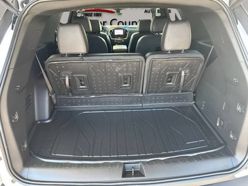 Used 2023 Chevrolet Traverse RS w/ LPO, Floor Liner Package AWD/4WD image 29