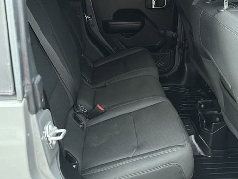 Used 2020 Jeep Gladiator Sport AWD/4WD image 37