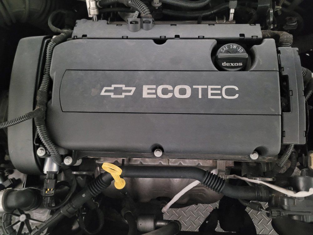 Used 2014 Chevrolet Cruze LS FWD image 30