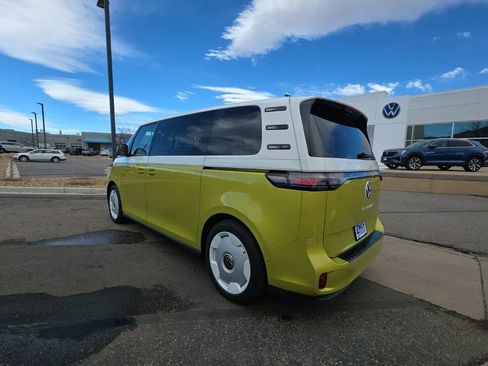 New 2025 Volkswagen ID. Buzz 1st Edition image 3