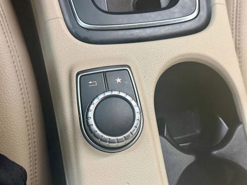 Used 2018 Mercedes-Benz GLA 250 GLA 250 4MATIC Sport Utility 4 w/ Multimedia Package image 29