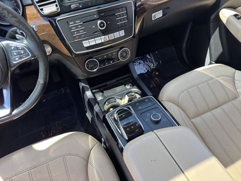Used 2019 Mercedes-Benz GLS 450 4MATIC w/ Premium 1 Package image 38