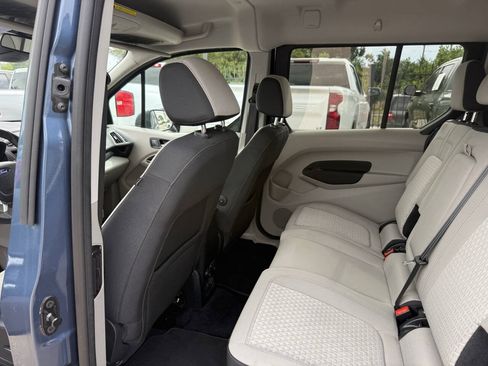 Used 2022 Ford Transit Connect XLT FWD image 15