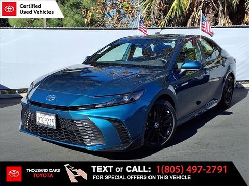 Certified 2025 Toyota Camry Hybrid image 1