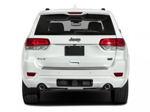 Used 2017 Jeep Grand Cherokee Overland w/ Jeep Active Safety Group image 8