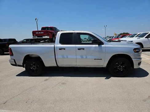 Used 2026 RAM 1500 Express AWD/4WD image 9