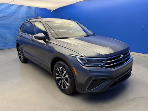 Used 2024 Volkswagen Tiguan S AWD/4WD image 2