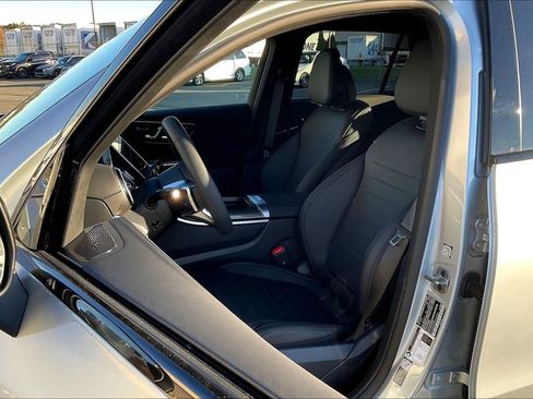 Used 2026 Mercedes-Benz GLC 300 4MATIC image 9