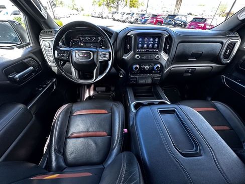 Used 2021 GMC Sierra 1500 AT4 image 2