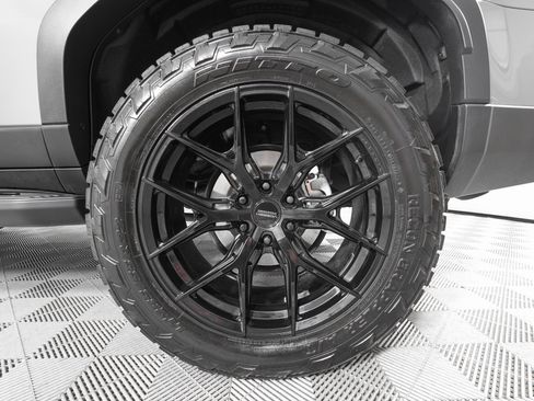 Used 2024 Lexus GX 550 image 34