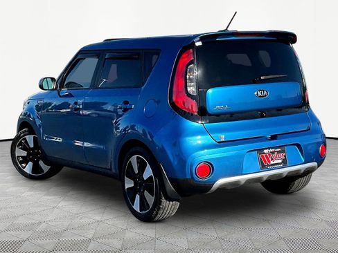 Used 2018 Kia Soul + FWD image 4