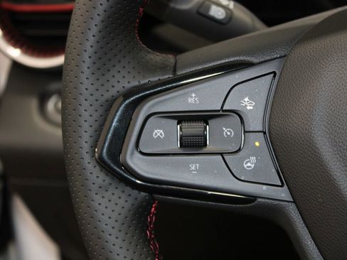 New 2026 Chevrolet Trax RS w/ Sunroof Package image 29