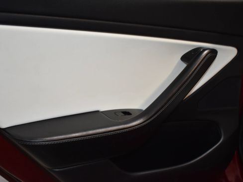 Used 2020 Tesla Model 3 Standard Range Plus image 12