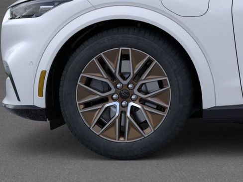 New 2025 Ford Mustang Mach-E Premium RWD image 19
