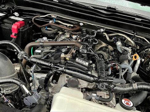 Used 2025 Toyota Tacoma TRD Off-Road image 35