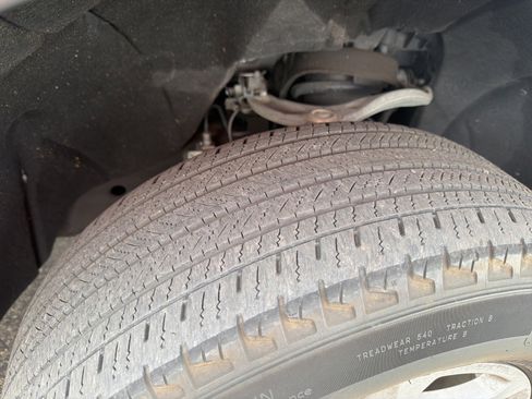 Used 2024 Chevrolet Tahoe LT image 16