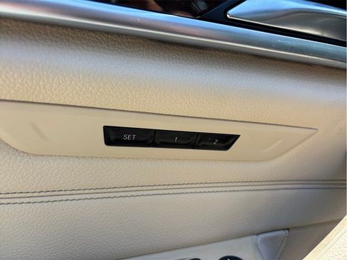 Used 2018 BMW 530i w/ Premium Package RWD image 23