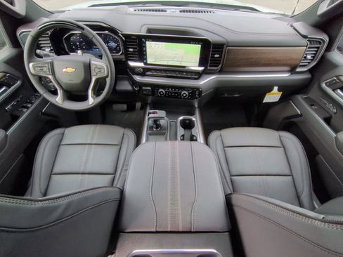 New 2026 Chevrolet Silverado 1500 High Country w/ High Country Premium Package AWD/4WD image 19