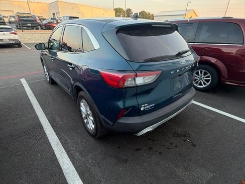 Used 2020 Ford Escape SE AWD/4WD image 4