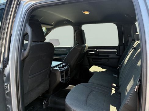 Used 2022 RAM 2500 Big Horn w/ Night Edition AWD/4WD image 10