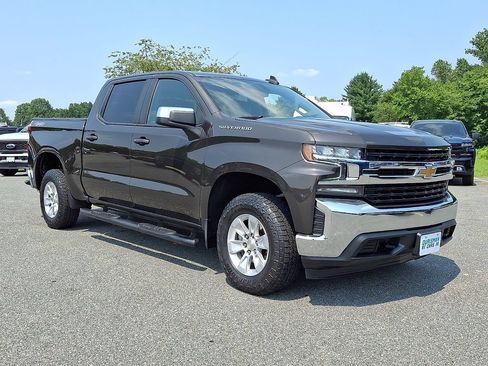 Used 2021 Chevrolet Silverado 1500 LT AWD/4WD image 1