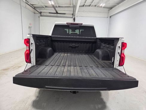 Used 2023 Chevrolet Silverado 1500 LTZ w/ LTZ Convenience Package II AWD/4WD image 12