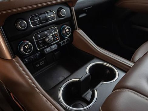 Used 2023 Chevrolet Tahoe High Country image 23