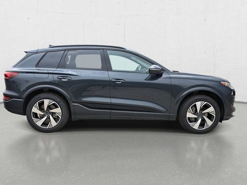 New 2025 Audi Q6 e-tron Premium Plus image 4