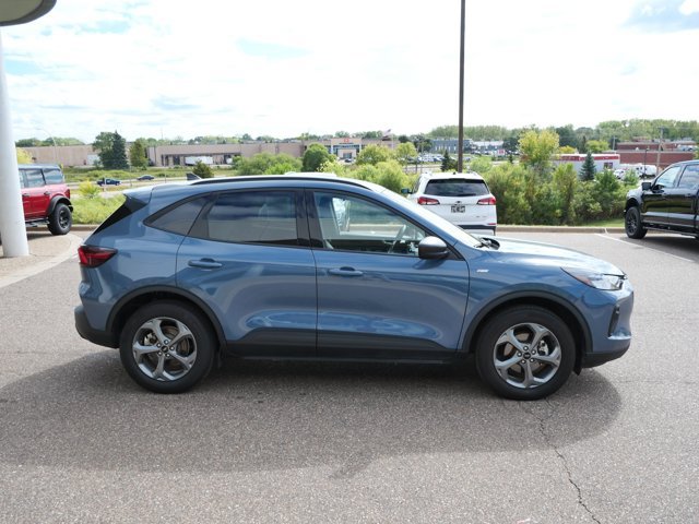 Certified 2026 Ford Escape ST-Line AWD/4WD image 4