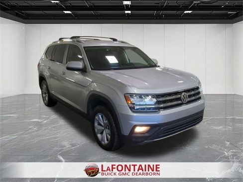 Used 2018 Volkswagen Atlas SE image 2