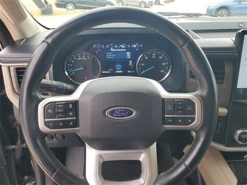 Used 2024 Ford Expedition Max Limited image 16