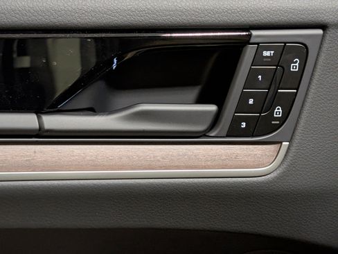 New 2026 Porsche Cayenne AWD/4WD image 18