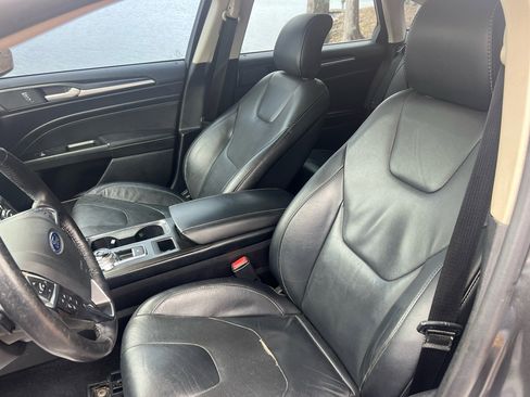 Used 2018 Ford Fusion Titanium image 28