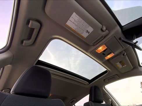 Used 2018 Toyota RAV4 XLE image 14