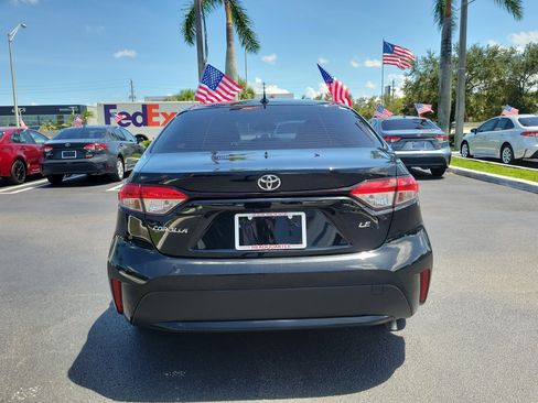 Used 2022 Toyota Corolla LE FWD image 10