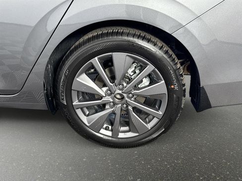 New 2026 Nissan Sentra SL w/ Floor Mat Package FWD image 31