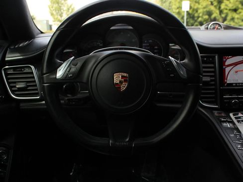 Used 2013 Porsche Panamera GTS image 21