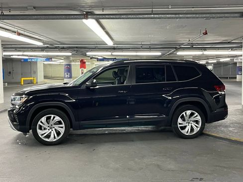 Used 2022 Volkswagen Atlas SE w/ Panoramic Sunroof Package image 35