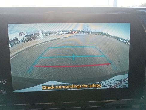 Used 2024 Toyota Corolla Cross LE w/ Moonroof Package image 22