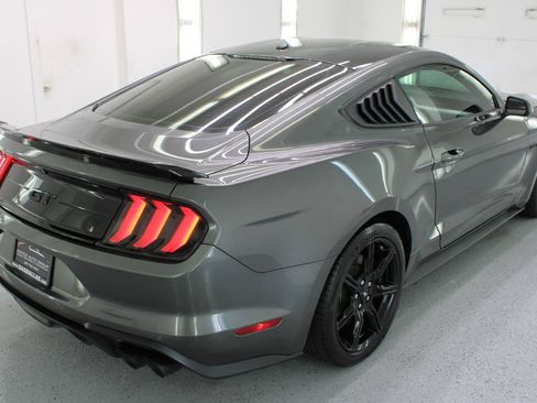 Used 2019 Ford Mustang GT w/ Equipment Group 301A RWD image 9