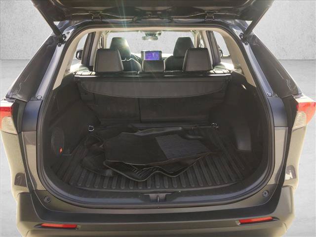 Used 2023 Toyota RAV4 XLE Premium FWD image 6