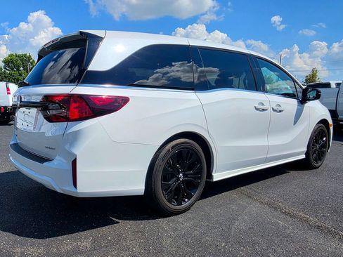 Used 2025 Honda Odyssey Sport-L image 13