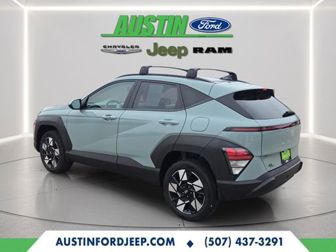 Used 2025 Hyundai Kona SEL image 5