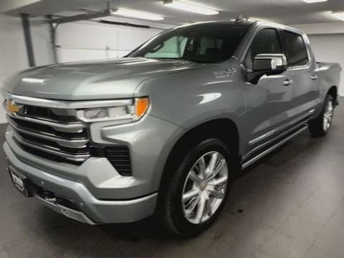 Certified 2025 Chevrolet Silverado 1500 High Country image 4