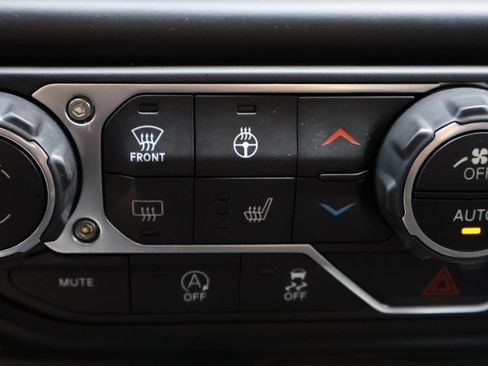 Used 2022 Jeep Gladiator Sport AWD/4WD image 26